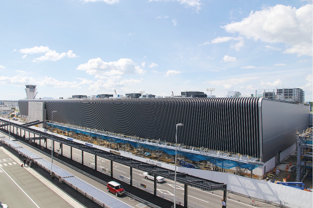 【グラビア】開業まで半年、内装工事本格化・・・熊本空港新ターミナルビル